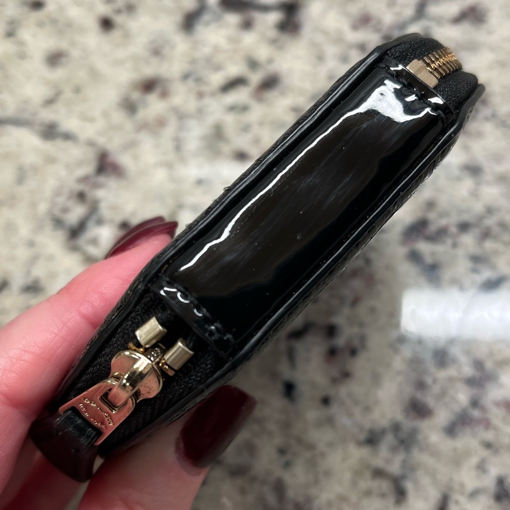 Coach Round Zippered Coin Case in Debossed Black Patent Leather EUC - Picture 8 of 10